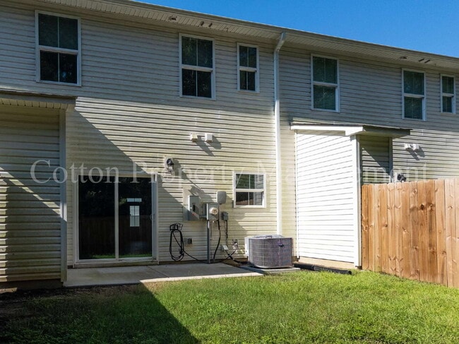Building Photo - 9044 Laurel Bay Ln