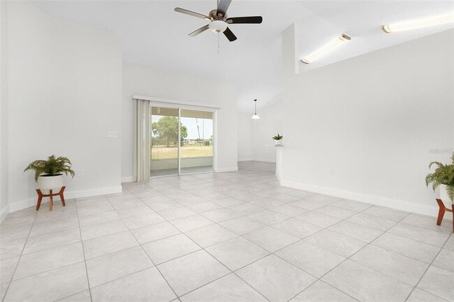 Building Photo - 525 Drayton Rd