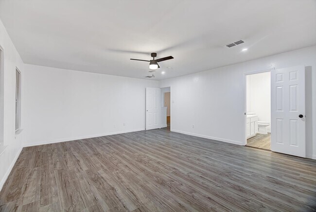 Building Photo - 3107 Rendezvous Ct