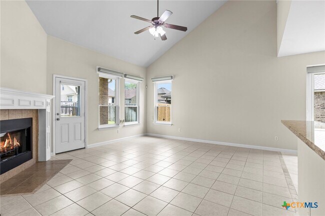 Building Photo - 5621 Bedrock Dr