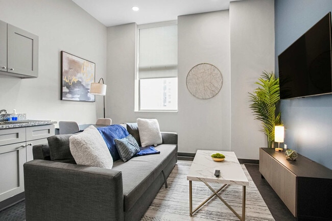 Building Photo - 800 Penn Ave