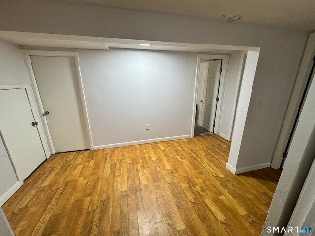 Building Photo - 9 Fulmore Dr