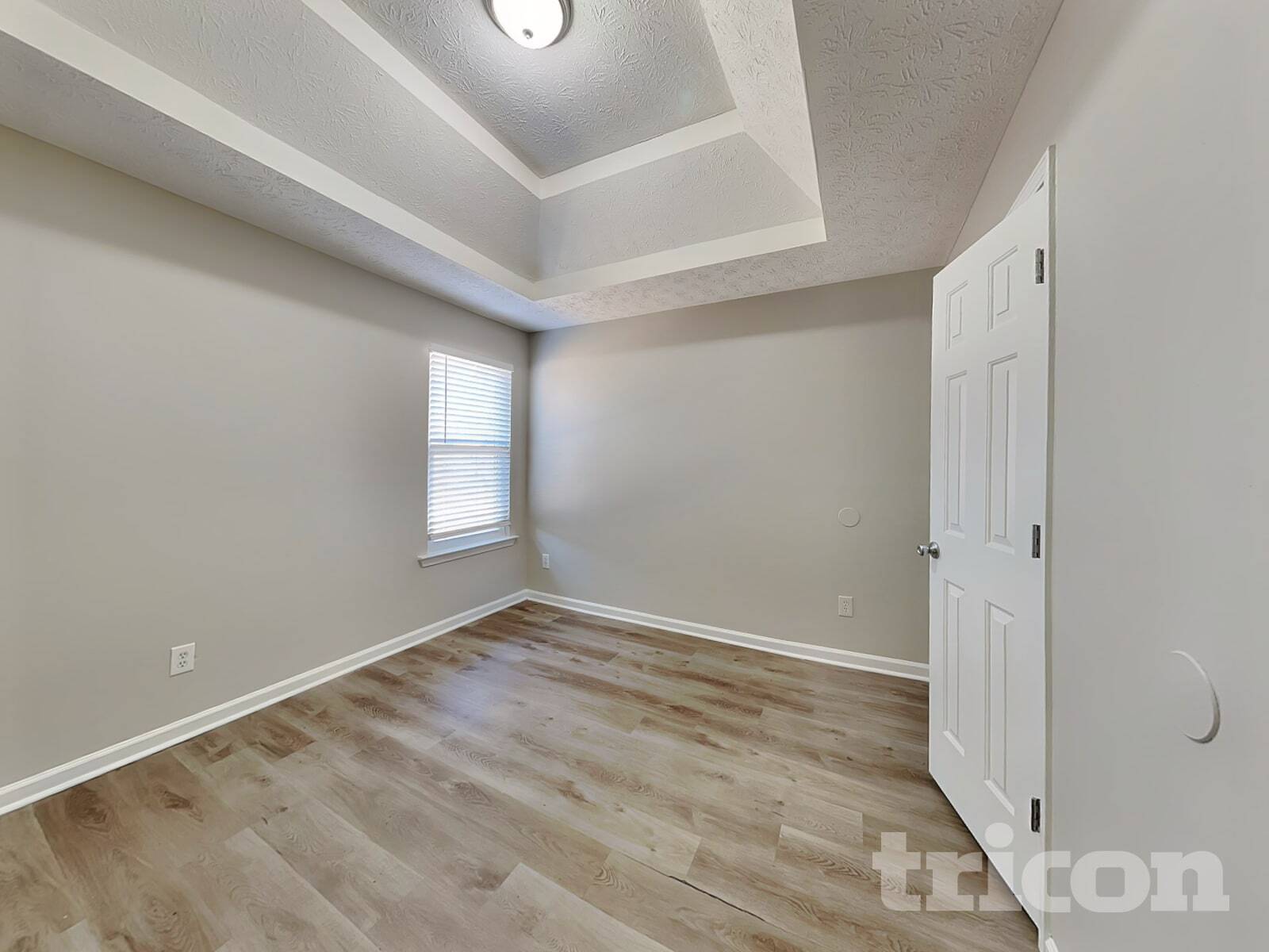 Building Photo - 185 Labrea Blvd