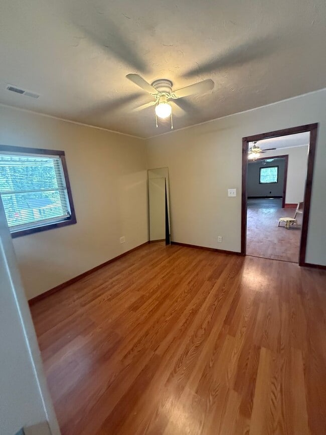 Building Photo - Sunrise Ranch