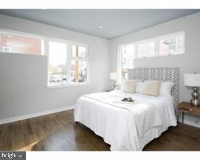 Building Photo - 624 N 11th St