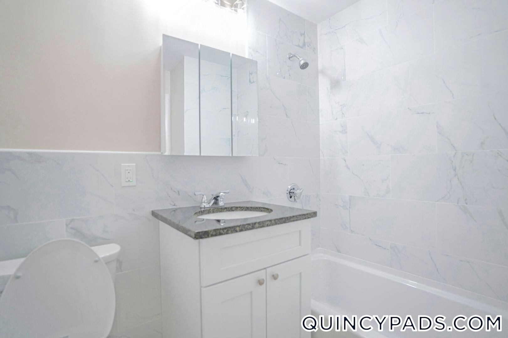 Building Photo - 75 Presidential Dr