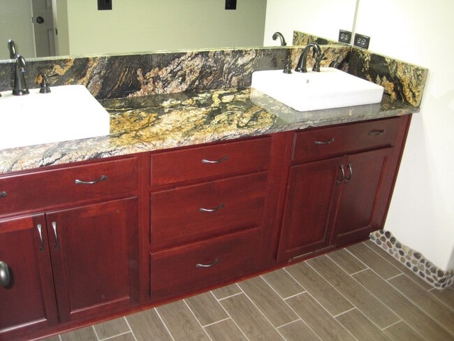 Building Photo - Beautiful Modern Home for Rent