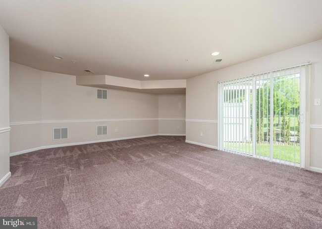 Building Photo - 9830 Garden Ranges