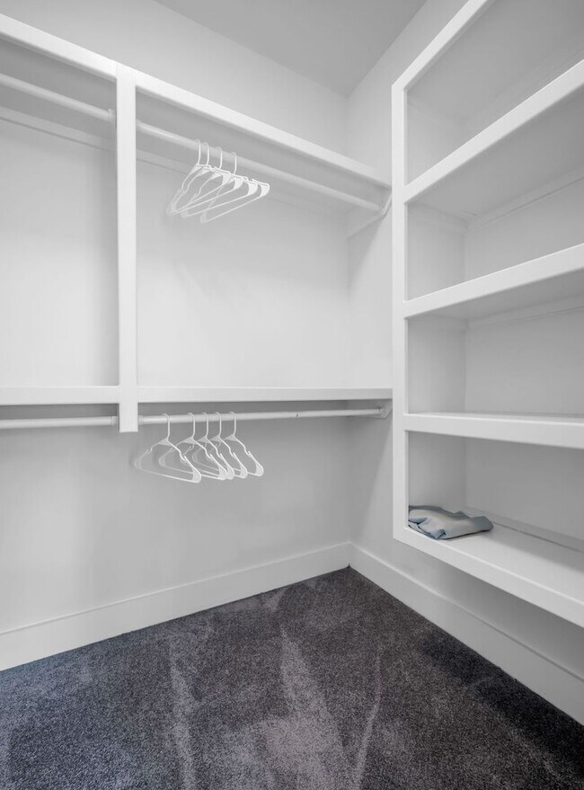 Building Photo - 3-bedroom, 2.5-bath rental home located in Nashville’s vibrant, 12 South!