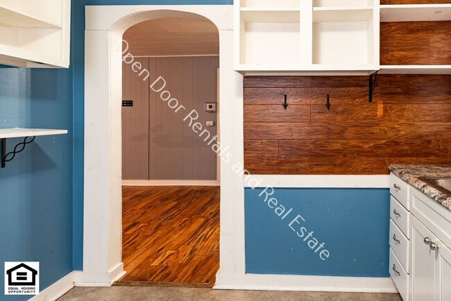 Building Photo - 17425 IN-37