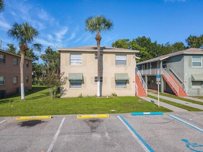 Building Photo - 714 Michigan Ct