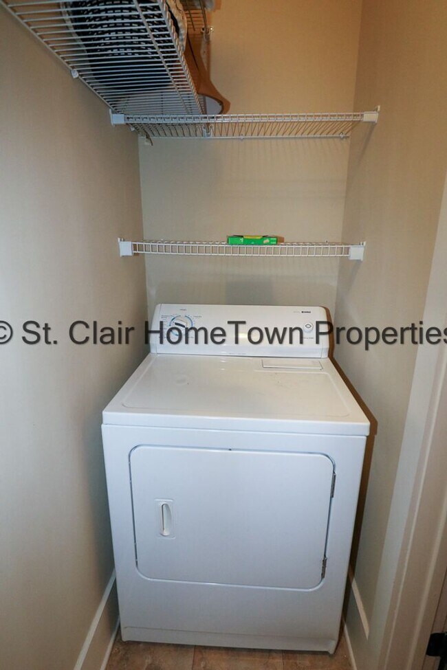 Building Photo - Condo on Logan Martin Lake