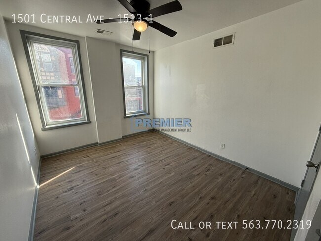 Building Photo - 1501 Central Ave