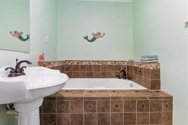 Building Photo - 259 Hiland Ln