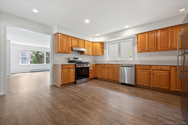 Building Photo - 257 Seaside Ave