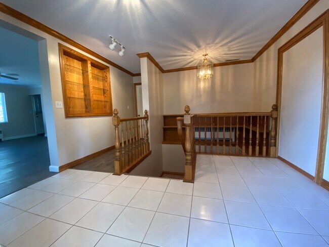 Building Photo - 2115 Browning Ave