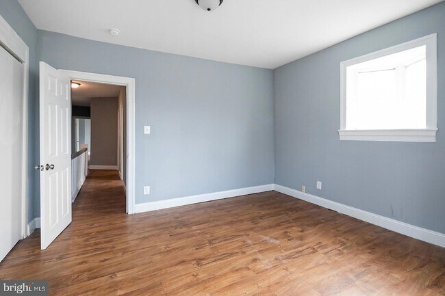 Building Photo - 851 S 57th St