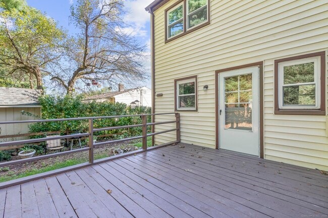 Building Photo - 675 Millville Ave