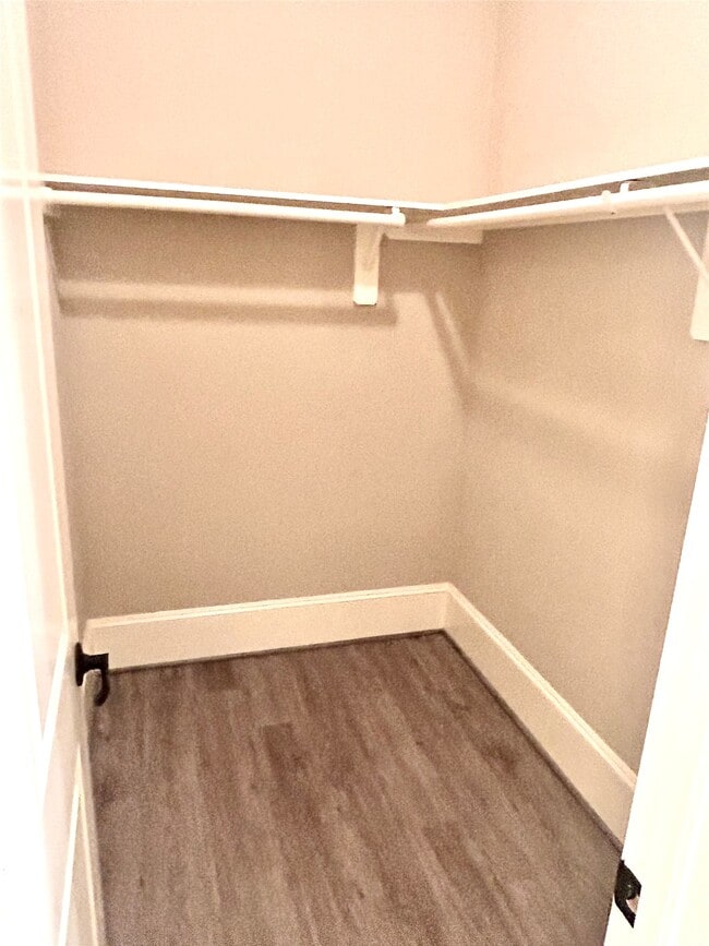 Building Photo - 1049 W 22nd St