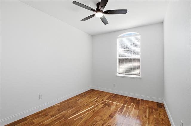 Building Photo - 6920 Willow Crest Dr