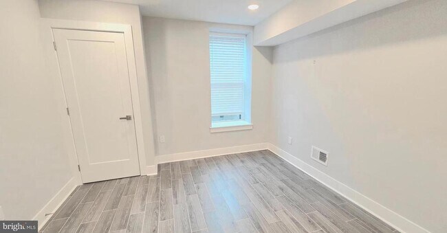 Building Photo - 5233 Chancellor St