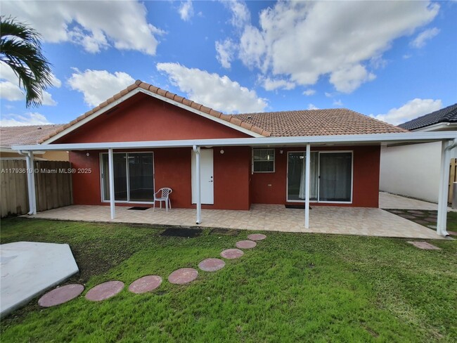 Building Photo - 1137 NW 128th Pl