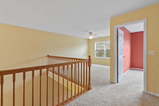 Building Photo - 156 Durango Dr