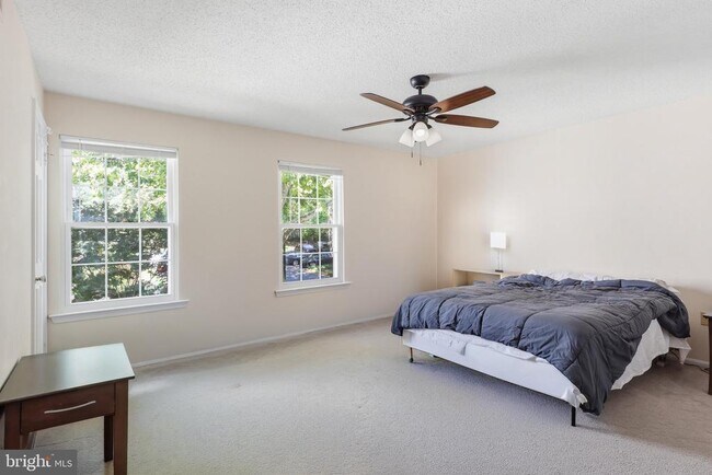 Building Photo - 7739 Inversham Dr