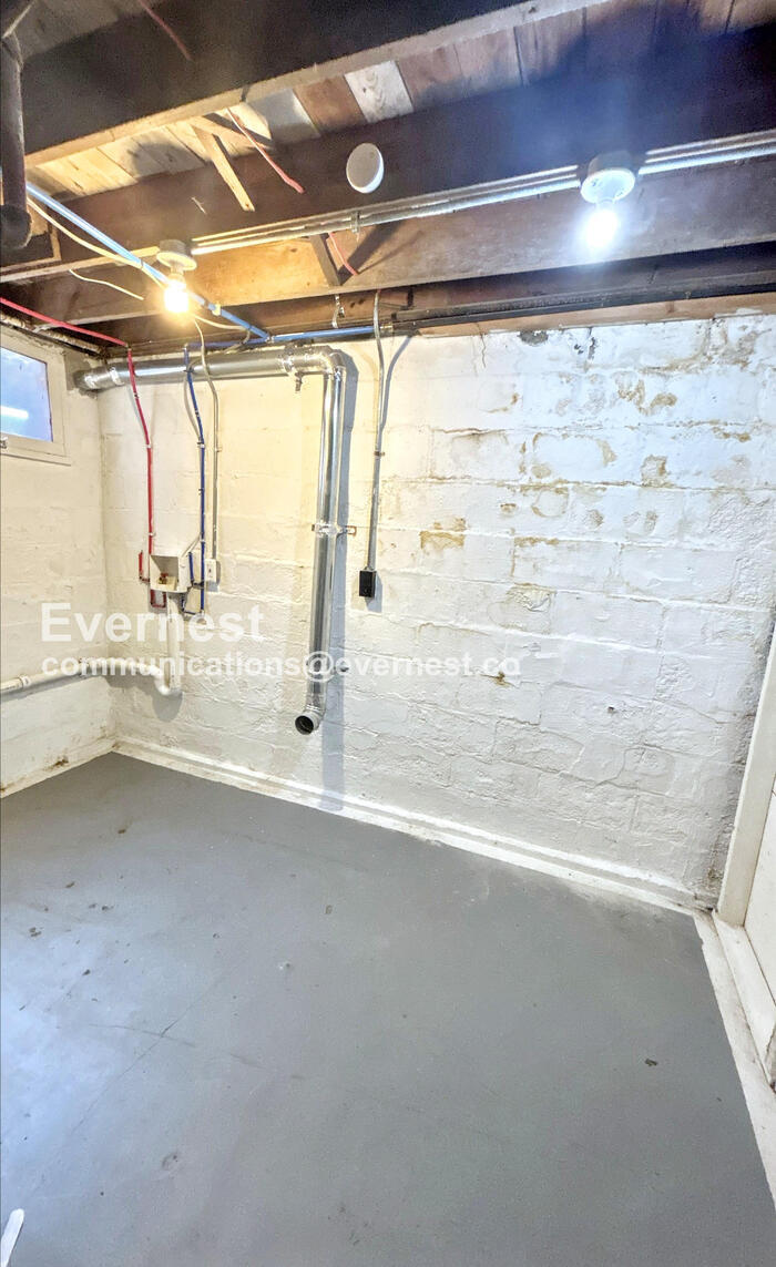 Building Photo - 3864 Marietta Dr