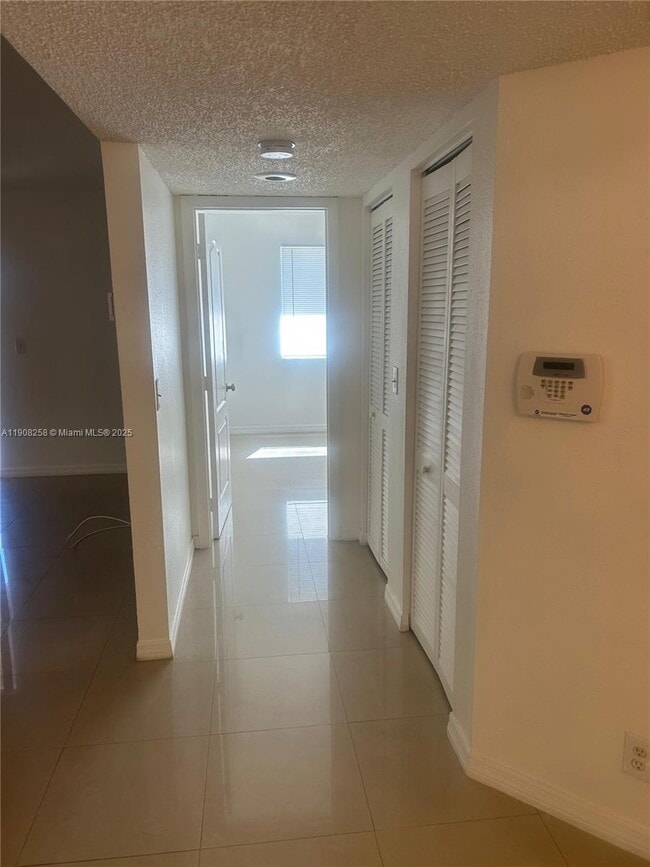 Primary Photo - 3995 W McNab Rd