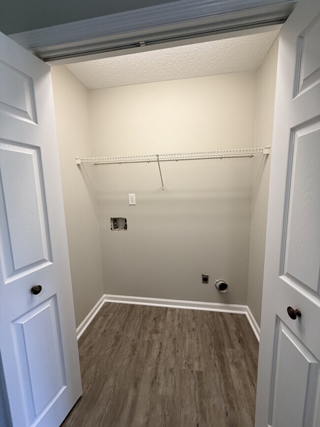 Building Photo - 3209 Deer Path Cir