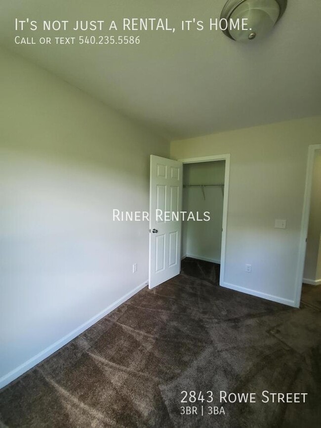 Building Photo - 2843 Rowe St