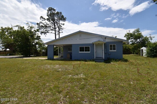 Building Photo - 1815 Arthur Ave