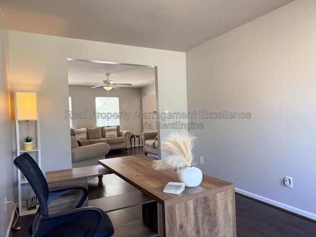 Building Photo - 3446 Ferdilah Ln