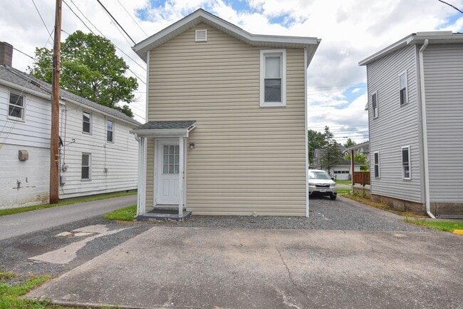 Building Photo - *** PENDING   APPLICATION ***