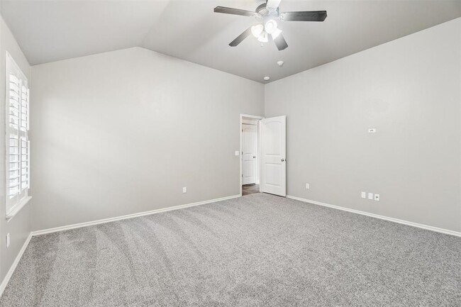 Building Photo - 4925 NW 164th Terrace