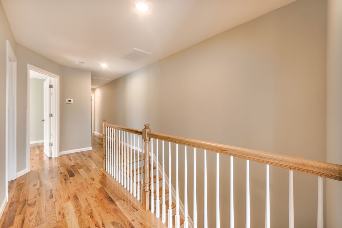 Building Photo - 255 Chadwick Ave