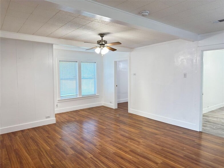 Building Photo - 1704 Lexington St