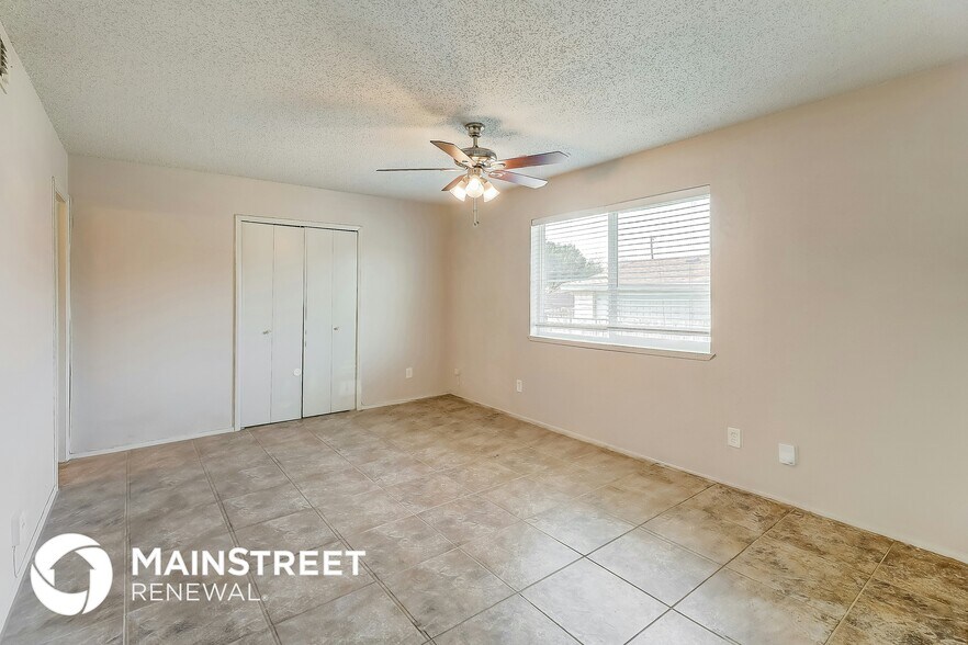 Building Photo - 706 Countryside Ct