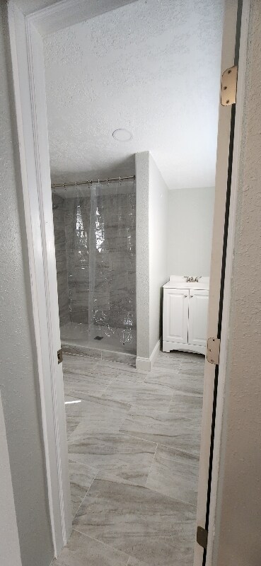 Building Photo - 5411 Spaatz Ave