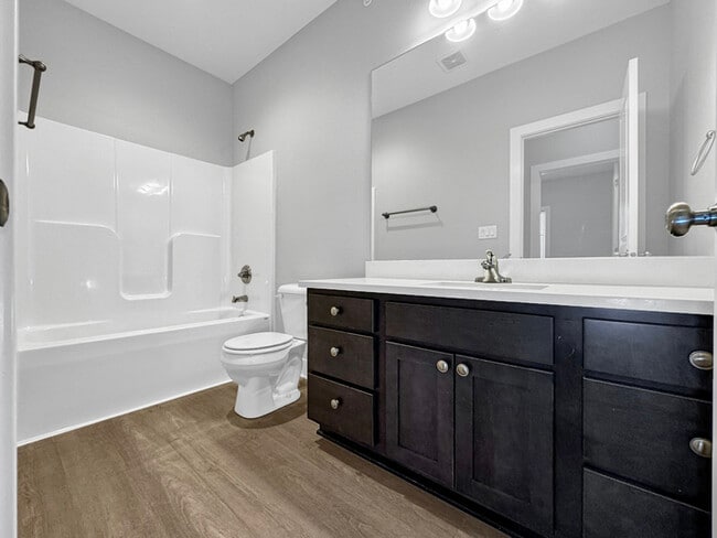 Building Photo - 4461 Lower Beaver Rd