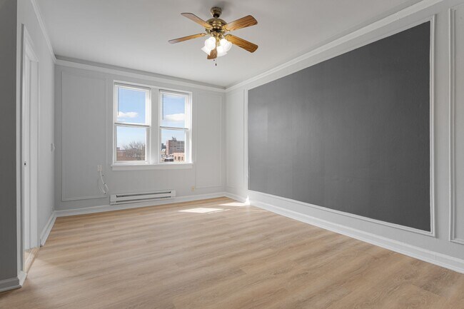 Interior Photo - The Kenmore on Edgewater