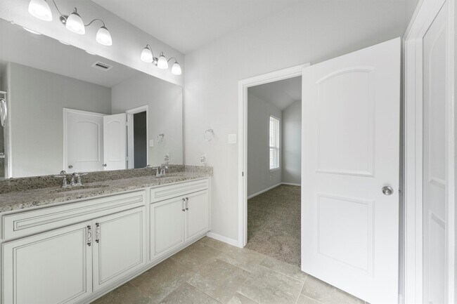Building Photo - 12043 Talmadge Reach Dr