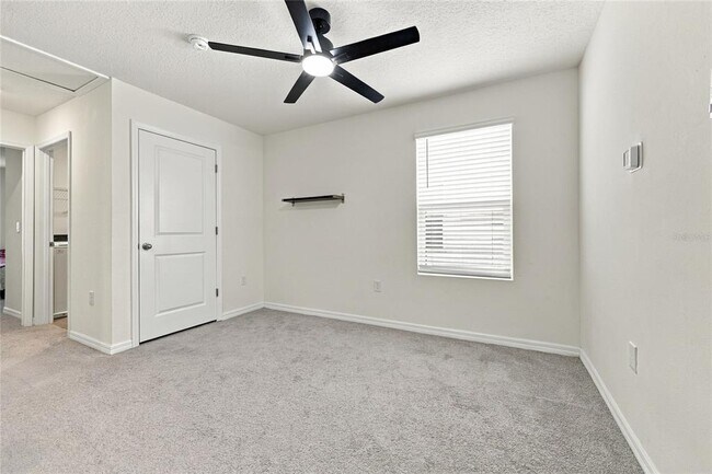 Building Photo - 5166 SW 48th Ln