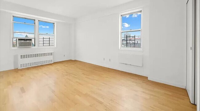 Building Photo - 620 Lenox Avenue