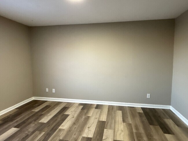 Building Photo - 1338-40 Barth