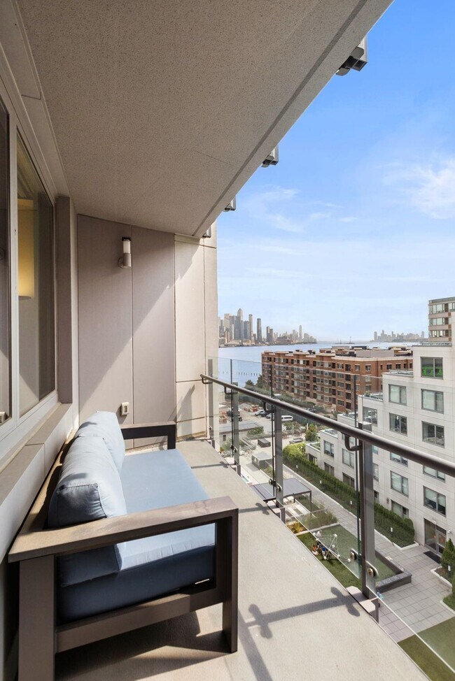 Building Photo - 9 Ave At Port Imperial