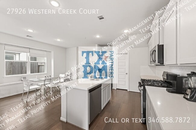 Building Photo - 27926 Western Crk Ct