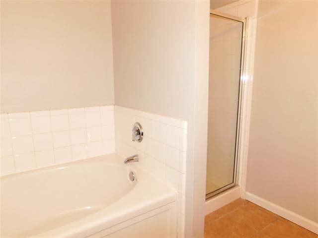 Building Photo - 1404 Wenatchee Dr