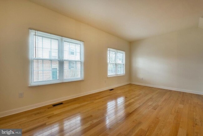 Building Photo - 734 Ivy League Ln